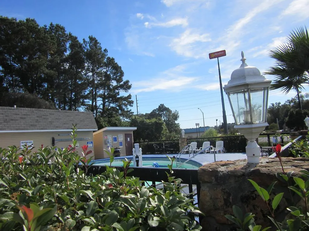 Econo Lodge Pooler - Savannah I-95 Motel